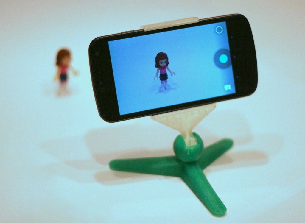 可调节的手机相机支架 by DIY狂人 3D打印模型