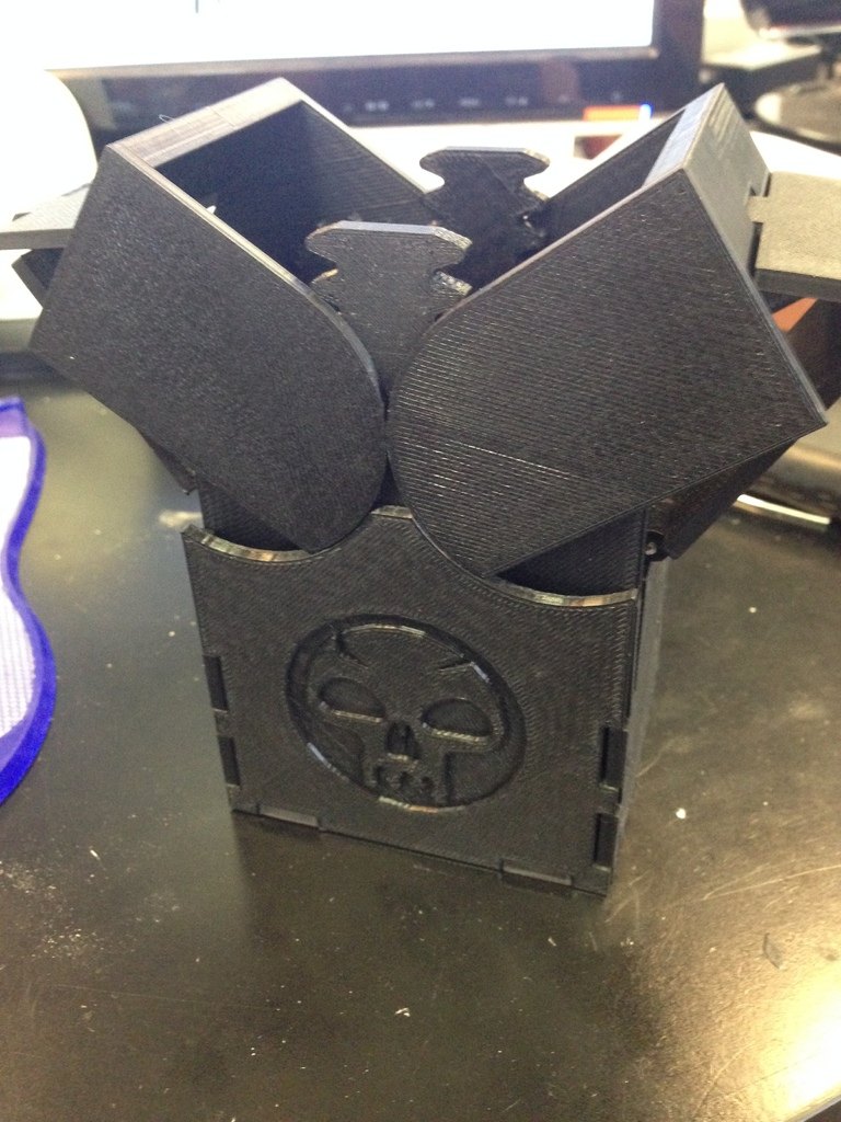 带合页、夹层的盒子 by PLA是什么 3D打印模型