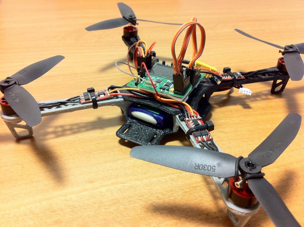 微型四轴飞行器 by 勇敢的心 3D打印模型