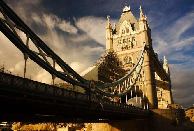 伦敦塔桥 by 太阳以东 3D打印模型