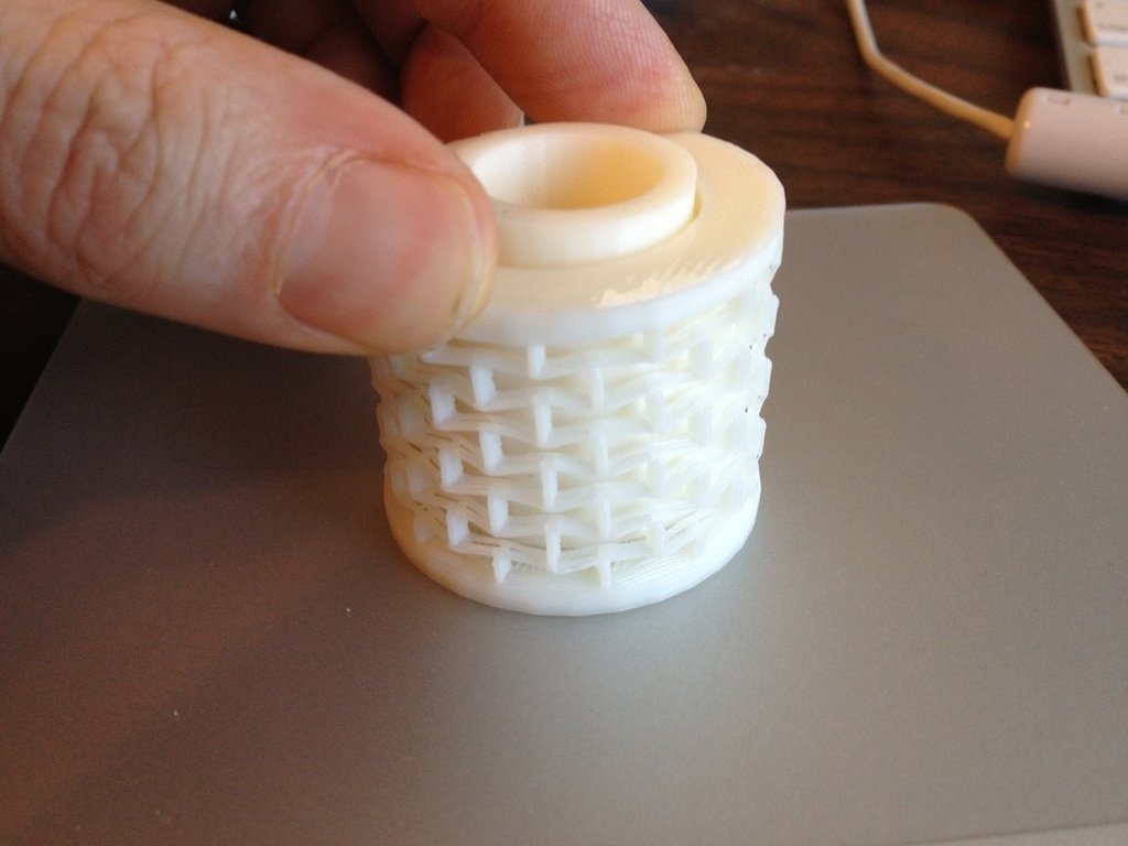 塑料弹簧 by 浏阳河啊 3D打印模型