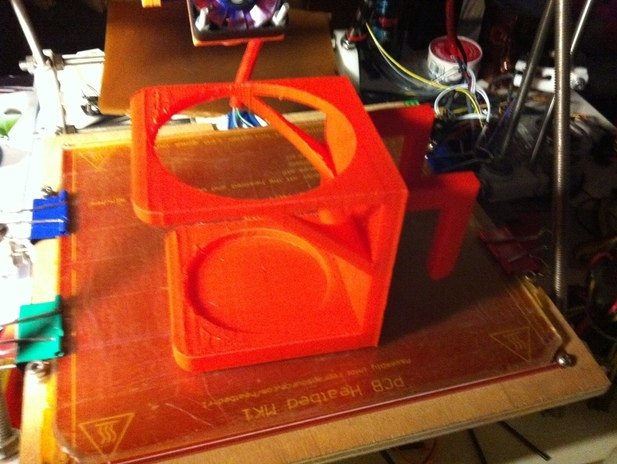 可以挂在婴儿车上的杯架 by tianya_tt 3D打印模型