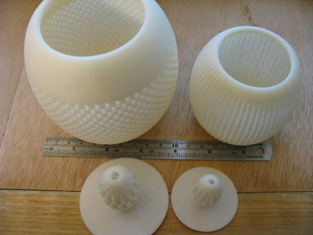 一组带盖子的镂空小罐 by 刷卡时为零 3D打印模型