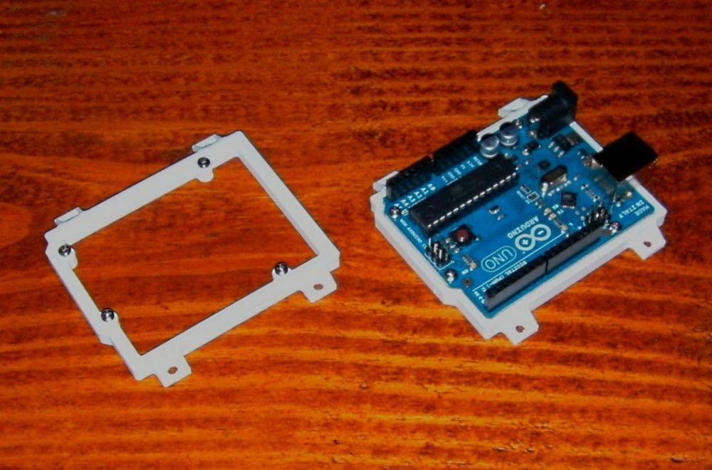 arduino uno安装支架 by GeeKee 3D打印模型