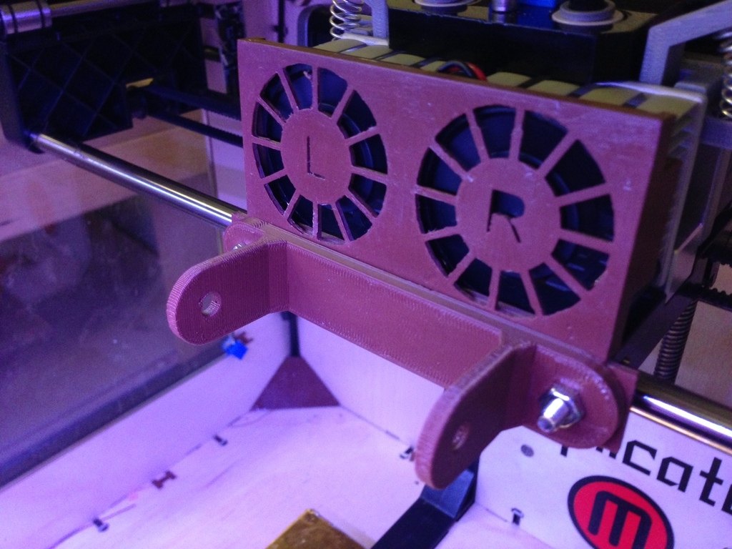 Makerbot喷头冷却风扇安装架 by No做nodie 3D打印模型